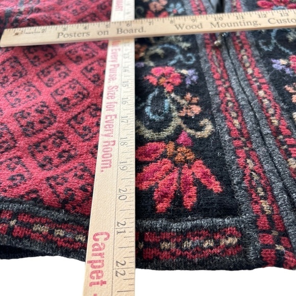 VTG Icelandic Design Wool Cardigan Sweater Medium Floral Granny Cottage Core - Picture 7 of 14